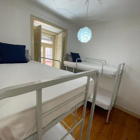 7 Seas 3 Hostel