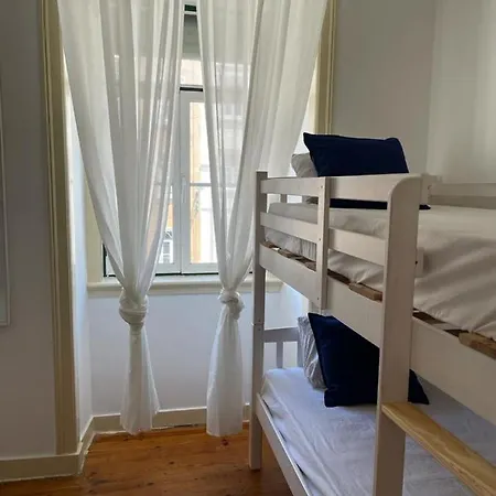 7 Seas 3 Hostel