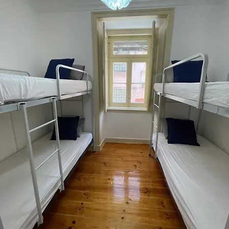 Hostel 7 Seas 3 *